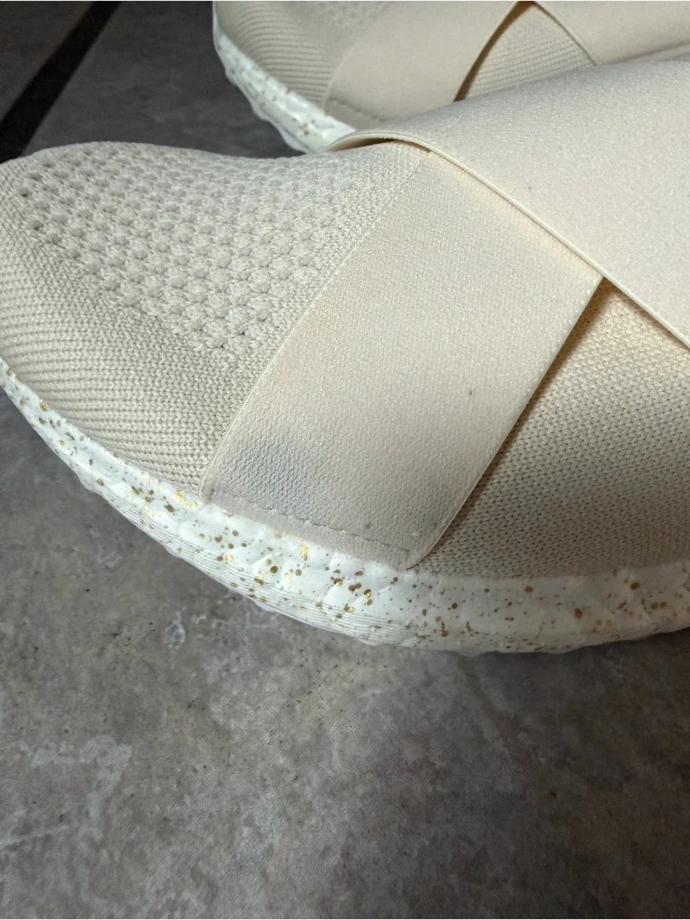 adidas Ultraboost DNA Slip-On Primeblue Cream White Gold Speckle Sneakers Size 7
